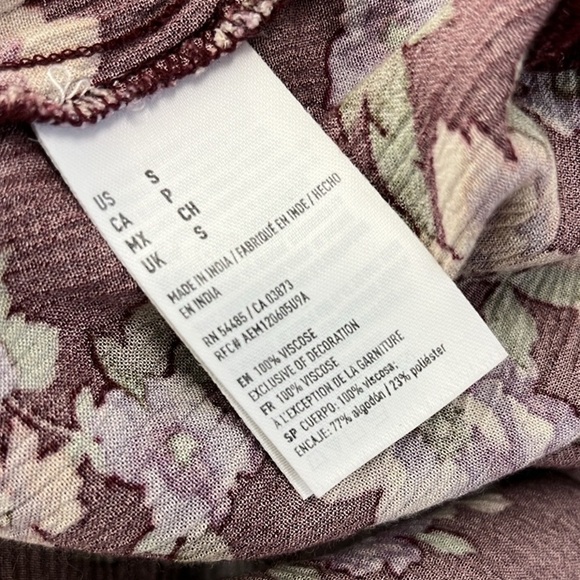 American Eagle Floral Cold Shoulder Top Size S - Picture 6 of 6